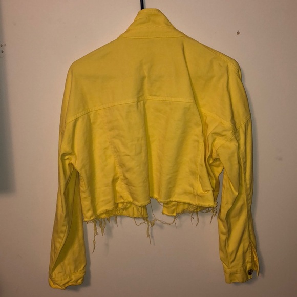 Chic yellow crop denim distressed jacket - Picture 3 of 3